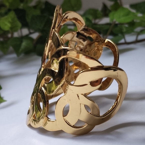 Sequin Gold Circles Open Cuff Bracelet - Picture 3 of 6